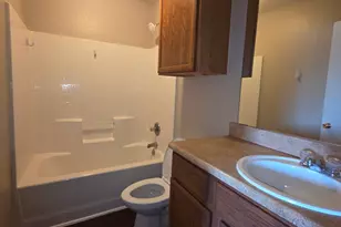 1249 Village Garden Dr, Azle, TX 76020 - Photo 27