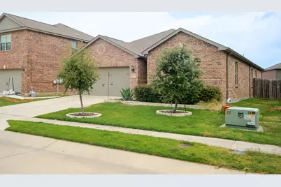 2109 Barrow Street, Princeton, TX 75407 - Photo 3