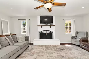 124 Alvarado Oak Dr, Alvarado, TX 76009 - Photo 11