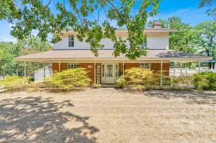 124 Alvarado Oak Dr, Alvarado, TX 76009 - Photo 1