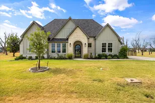 2703 Village Rd, Granbury, TX 76049 - Photo 39