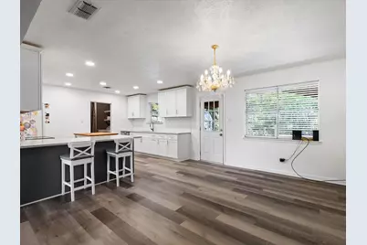 209 W Avenue K, Midlothian, TX 76065 - Photo 9