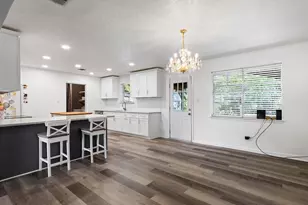 209 W Avenue K, Midlothian, TX 76065 - Photo 9