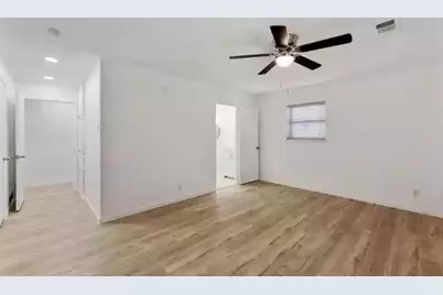 600 Tanglewood Drive S, Irving, TX 75061 - Photo 13
