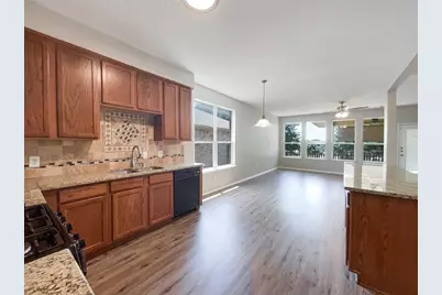 7233 Lindentree Lane, Fort Worth, TX 76137 - Photo 5