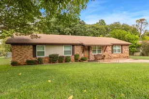 125 Glenhaven Dr, Azle, TX 76020 - Photo 3
