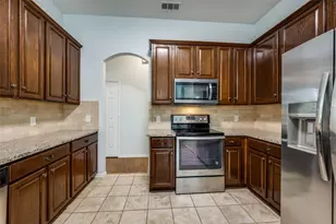 1617 Redwood Dr, Corinth, TX 76210 - Photo 15