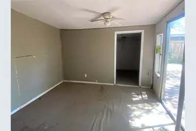 2926 Eric Lane, Farmers Branch, TX 75234 - Photo 9