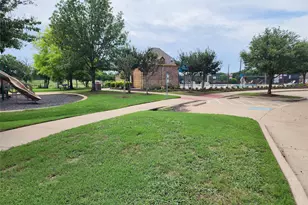729 Watson Wy, Crowley, TX 76036 - Photo 3