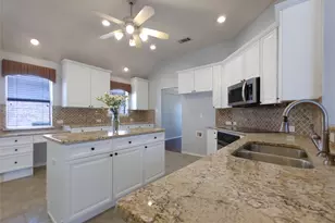 2417 Clear Field Dr, Plano, TX 75025 - Photo 9