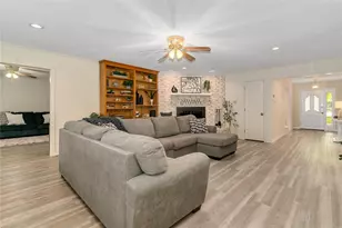 6212 Westover Dr, Granbury, TX 76049 - Photo 7