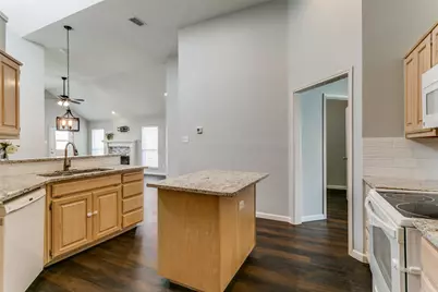 2107 Amherst Drive, Lewisville, TX 75067 - Photo 7
