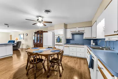 896 Randy Drive, Woodway, TX 76712 - Photo 9