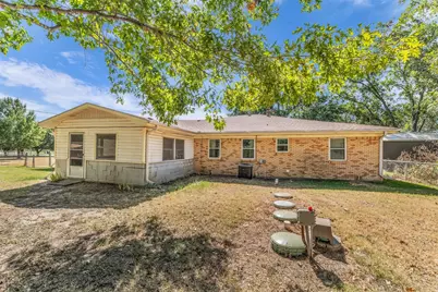 896 Randy Drive, Woodway, TX 76712 - Photo 33