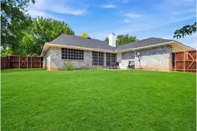 937 Knollwood Drive, DeSoto, TX 75115 - Photo 7
