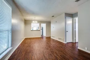 627 Texas St, Denton, TX 76209 - Photo 3