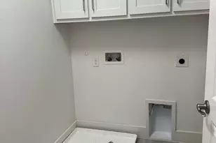 8215 Manoa Dr, Dallas, TX 75231 - Photo 21