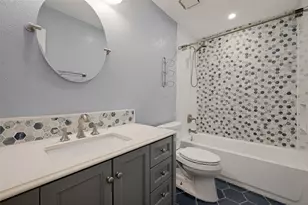 1103 Meadow Creek Dr, Allen, TX 75002 - Photo 19