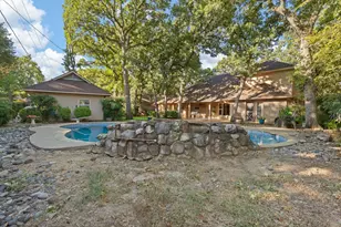 649 Parkridge Blvd, Burleson, TX 76028 - Photo 33
