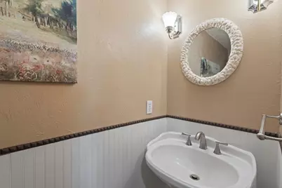 649 Parkridge Boulevard, Burleson, TX 76028 - Photo 17