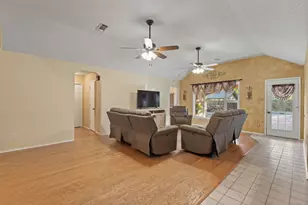649 Parkridge Blvd, Burleson, TX 76028 - Photo 7