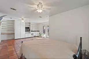 649 Parkridge Blvd, Burleson, TX 76028 - Photo 27