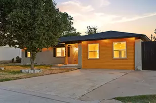 3030 Mark Twain Dr, Farmers Branch, TX 75234 - Photo 1
