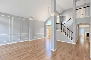 802 Crest Ridge Ct, Irving, TX 75061 - Photo 3