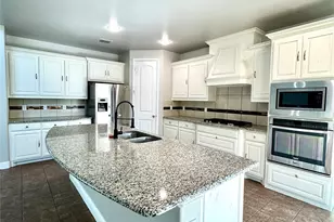 1002 Nail Ln, Euless, TX 76040 - Photo 9