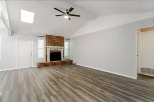 2805 Mintwood Pl, Arlington, TX 76016 - Photo 9