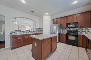 2009 Michelle Creek Dr, Little Elm, TX 75068 - Photo 11