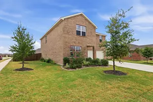 2600 Sanders Creek Dr, Glenn Heights, TX 75154 - Photo 3
