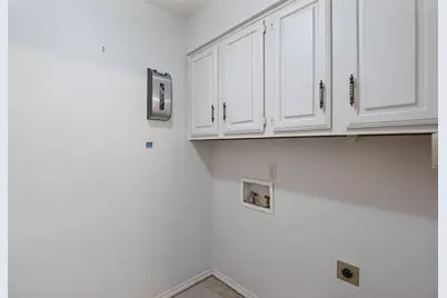 1900 Oakbluff Drive, Carrollton, TX 75007 - Photo 21