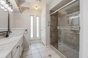 1900 Oakbluff Dr, Carrollton, TX 75007 - Photo 17