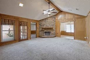 1900 Oakbluff Dr, Carrollton, TX 75007 - Photo 9
