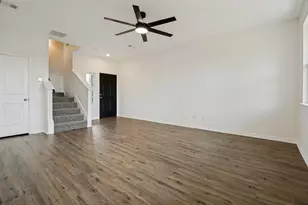 1403 Kinglet Dr, Ennis, TX 75119 - Photo 3