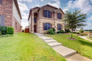 621 Big Horn Rd, Aubrey, TX 76227 - Photo 3