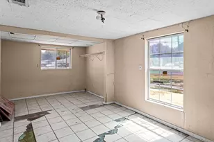 612 Meadow Park Dr, White Settlement, TX 76108 - Photo 19