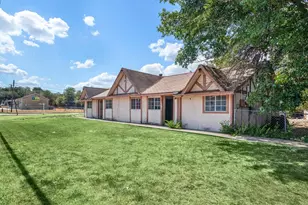 612 Meadow Park Dr, White Settlement, TX 76108 - Photo 3