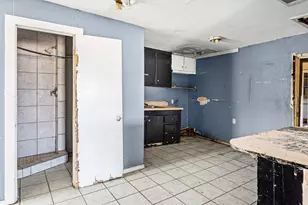 612 Meadow Park Dr, White Settlement, TX 76108 - Photo 15
