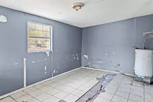 612 Meadow Park Dr, White Settlement, TX 76108 - Photo 23