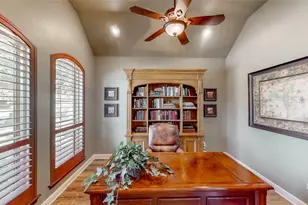 4805 Range Wood Dr, Flower Mound, TX 75028 - Photo 7