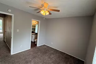 7808 Ashe Ct, Fort Worth, TX 76112 - Photo 9