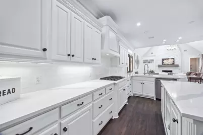2309 Briar Court, Frisco, TX 75034 - Photo 9