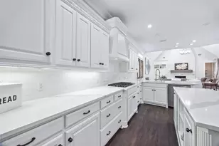 2309 Briar Ct, Frisco, TX 75034 - Photo 9