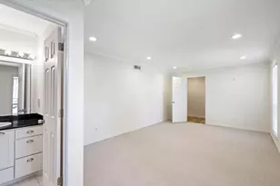 7162 Carrousel Cir, Dallas, TX 75214 - Photo 13