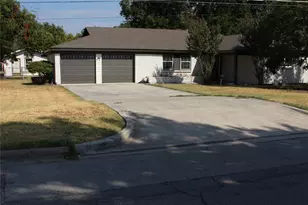 1103 Bryant St, Benbrook, TX 76126 - Photo 31