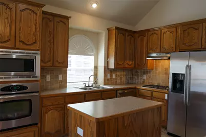 1507 Chateau Lane, Mansfield, TX 76063 - Photo 7