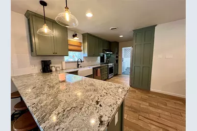 1811 W Overhill Drive, Stephenville, TX 76401 - Photo 5