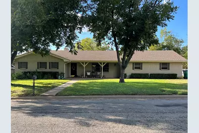 1811 W Overhill Drive, Stephenville, TX 76401 - Photo 1